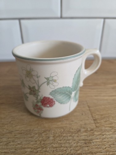 Wedgwood vintage raspberry - vintage, 'raspberry