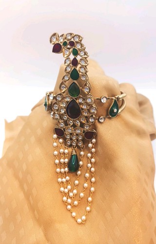 Red green indian - red,