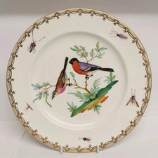 19th CENTURY HAND PAINTED BIRDS PORCELAIN PLATE (UNMARKED) 26 Cm WIDE.