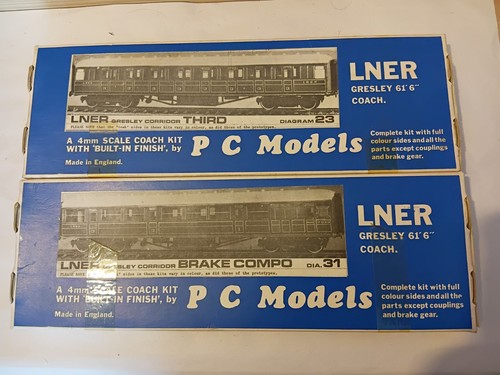 Pair models lner coaches - models,
