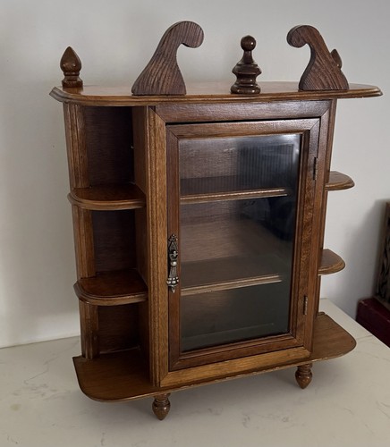 Vintage curio cabinet - curio, trinket