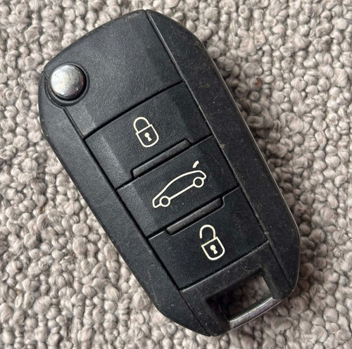 Genuine peugeot button - genuine,