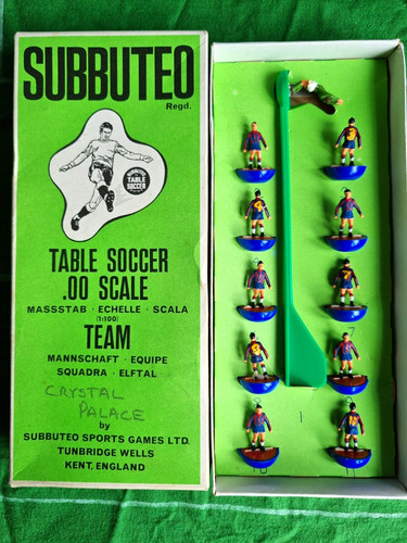 Subbuteo team c100 ref 19 - team,,
