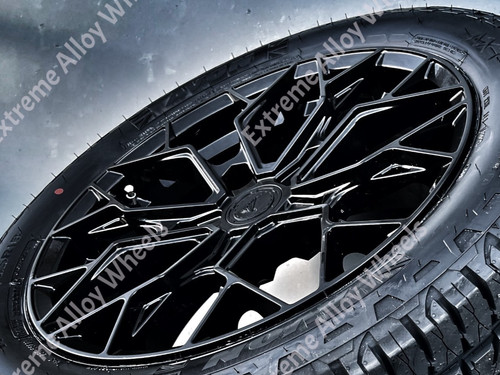 Black venom alloy wheels - 18",