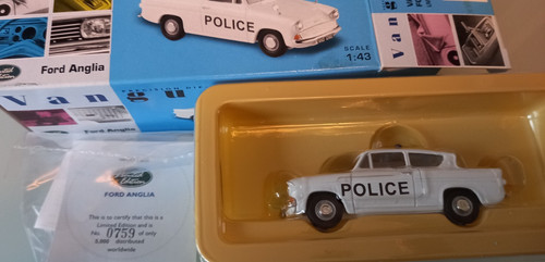 Corgi vanguards va00120 ford - corgi,