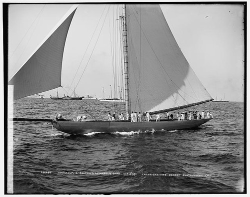 Photo shamrock 1900s - i, sailing