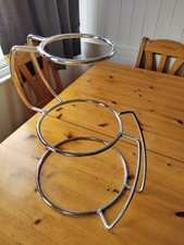 S Shaped Wedding Cake Display