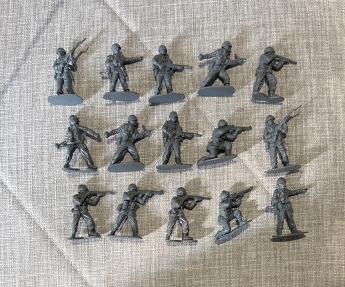 Lot vintage plastic - x,