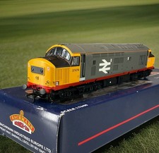Boxed Bachmann 32-379 + Lights