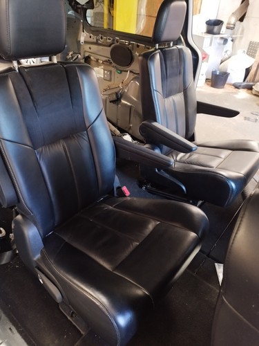 2013 chrysler grand voyage - chrysler,