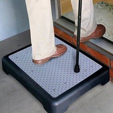 Outdoor half step rubber mat - half,