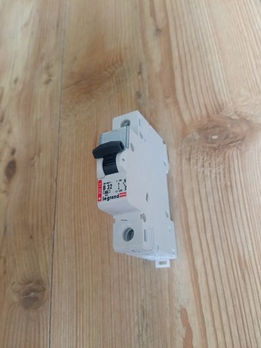 Legrand 032 32 - 73,