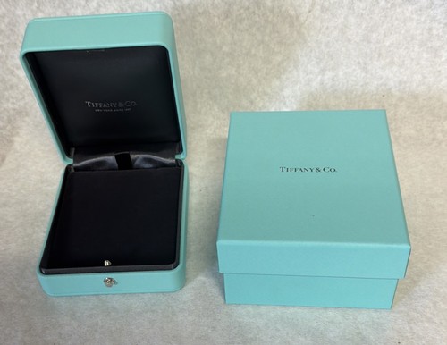 Tiffany jewelry box - jewelry,
