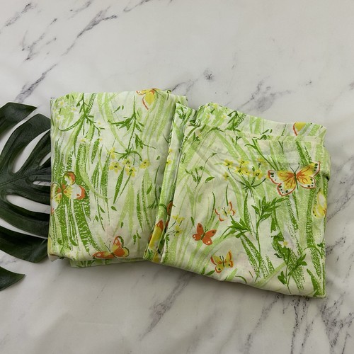 Vintage 70s bed sheets - bed,
