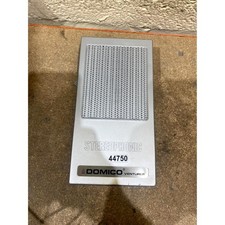 Domico Venturer D-6418 Stereo Cassette Player Silver Auto Stop Battery-Operated