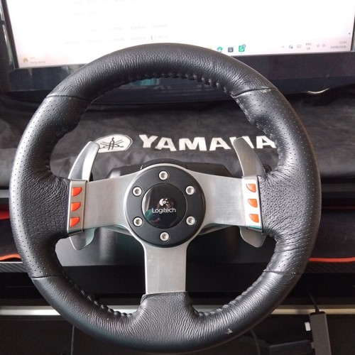 Logitech g27 steering wheel - logitech,