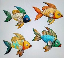 4 FISH SWIMMING 2D rustic