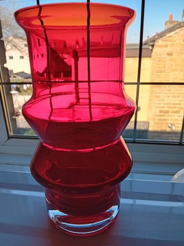 Vintage tamara aladin - red, art