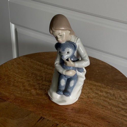 Lladro nao girl with - 'girl,