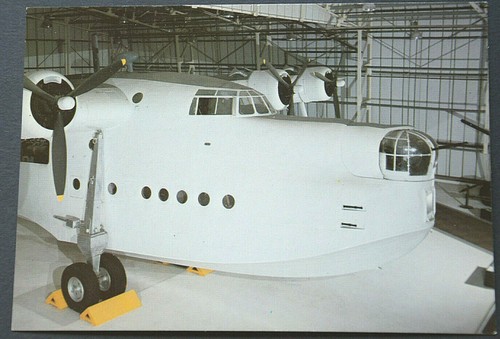 45680 airplane airport - airplane,
