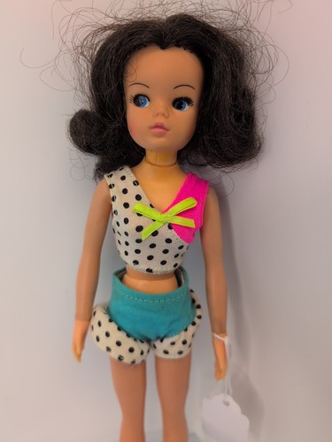 Vintage sindy doll - 11”,