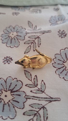 Vintage gold tone mouse - gold,