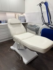 White Electric Massage Couch