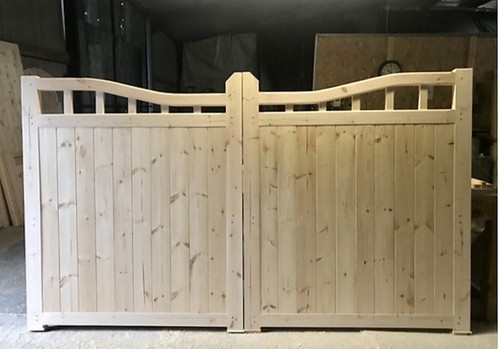 Wooden driveway gates - driveway,