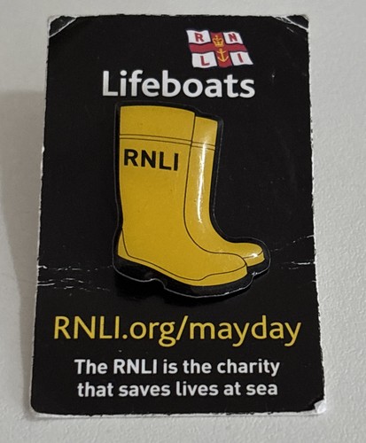 Rnli wellington boots pin - wellington,