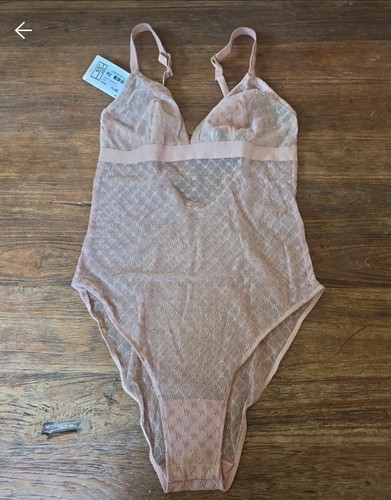 Wolford lace logo pink - wolford,
