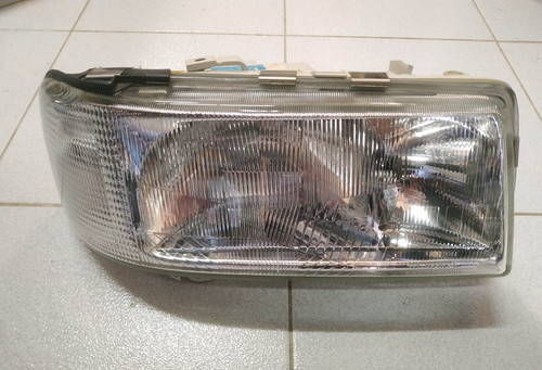 Audi headlight right - 80,