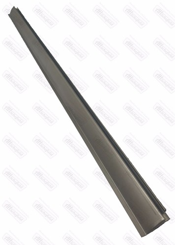 Outer sill under sliding door - sill,