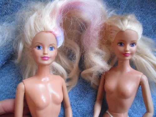 Sindy fashion doll - , blonde