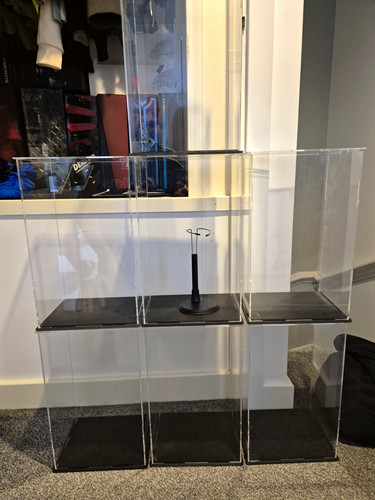 Large acrylic display - large, case