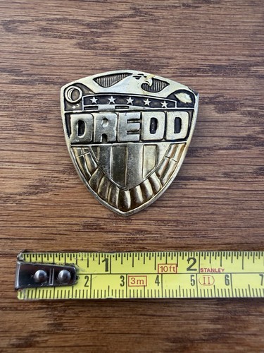 Judge dredd 2000ad badge - judge,