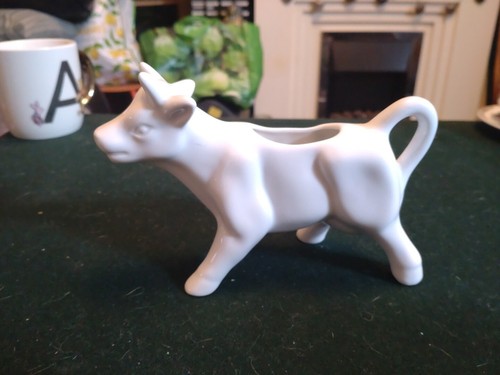 Cow cream jug - cow,