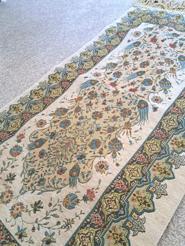 Beautiful intricate table - beautiful,