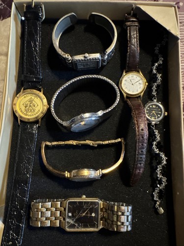 Lot watches for parts - of, or