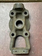 C4221 ORIGINAL JAGUAR MK9 MKIX L/H STUB AXLE CARRIER