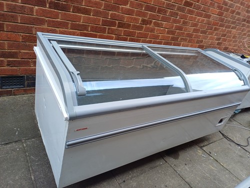 Commercial display chest - commercial,