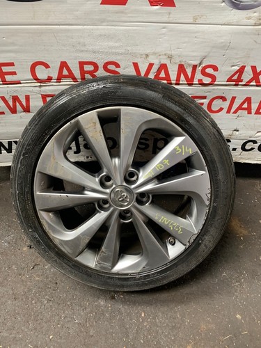Toyota auris hybrid - auris,