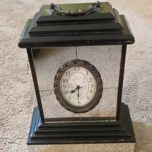 Mirrored mantle clock - mirrored,