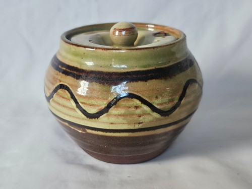 Slipware early winchcombe - slipware,