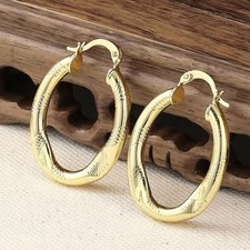 9ct Gold Ladies Irregular Oval