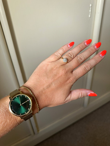 Ernest jones origin 18ct - jones,
