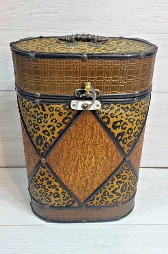 Vintage wooden decorative - vintage, wine