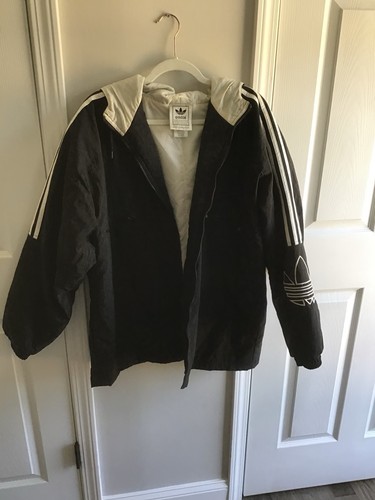 Adidas originals trefoil - adidas,