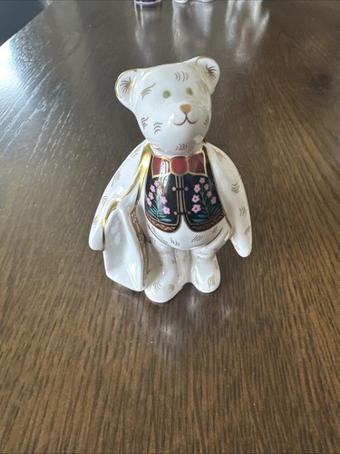 Royal crown derby mini - crown, bear