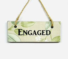 Craftworks Engaged/Vacant Double Sided Privacy  Pretty  Wooden Door Plaque/Sign