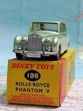 ROLLS-ROYCE Phantom V -